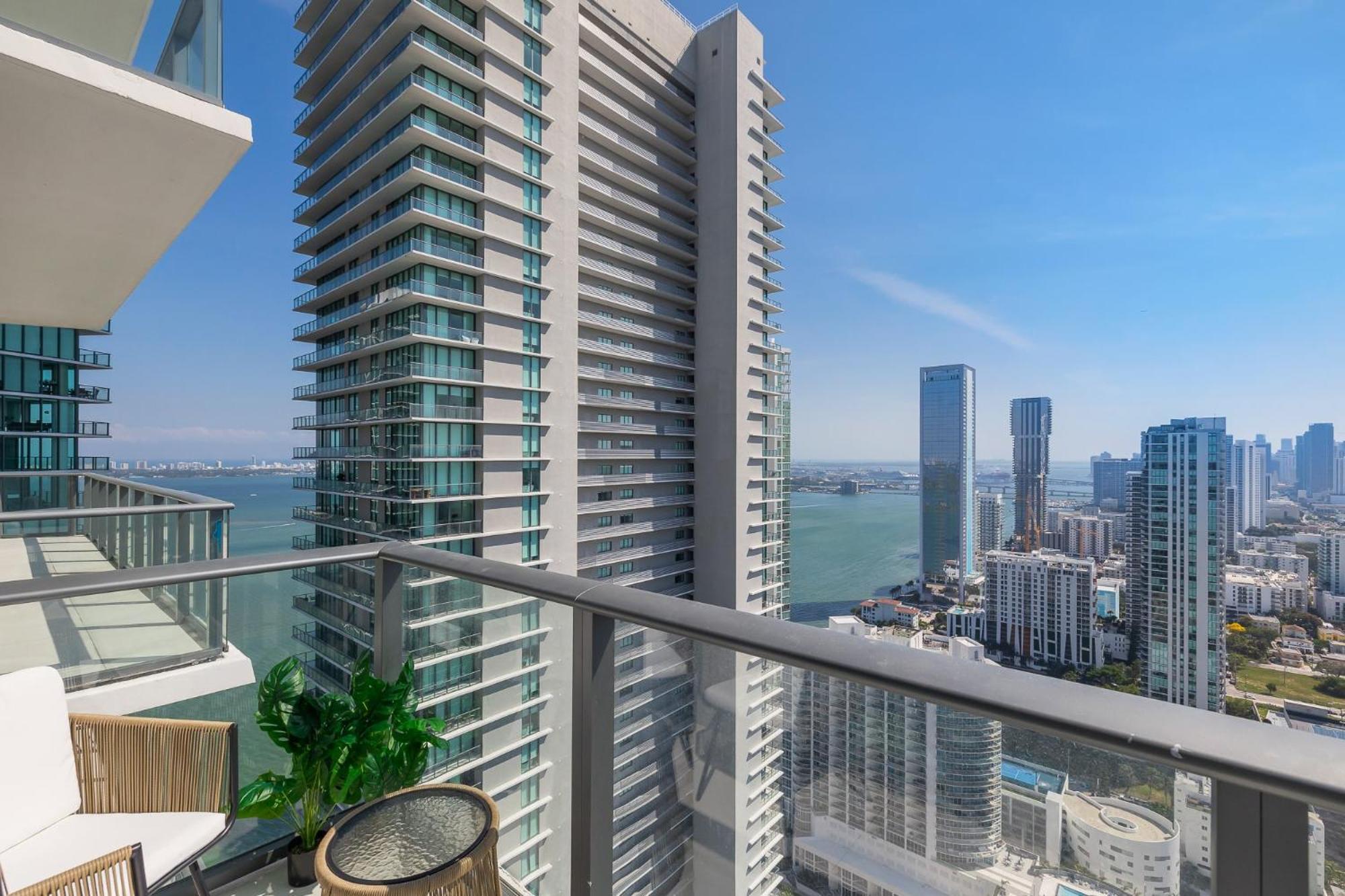 Unique High-Rise Condo In Маямі Екстер'єр фото